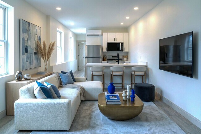 Building Photo - Beautifully Renovated 1 Bedroom in Providence! Available 6/1