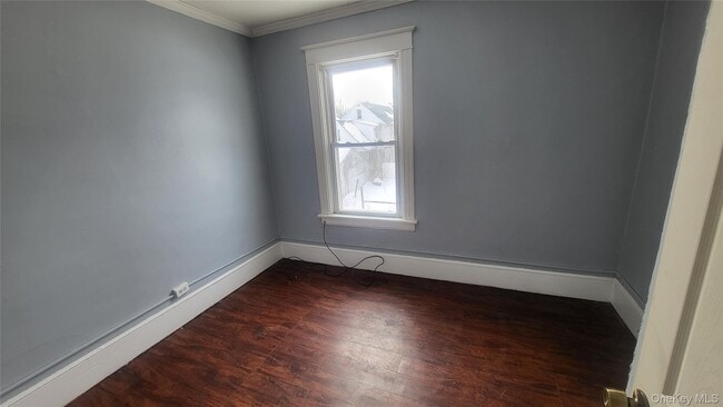 Building Photo - 107 Smith St