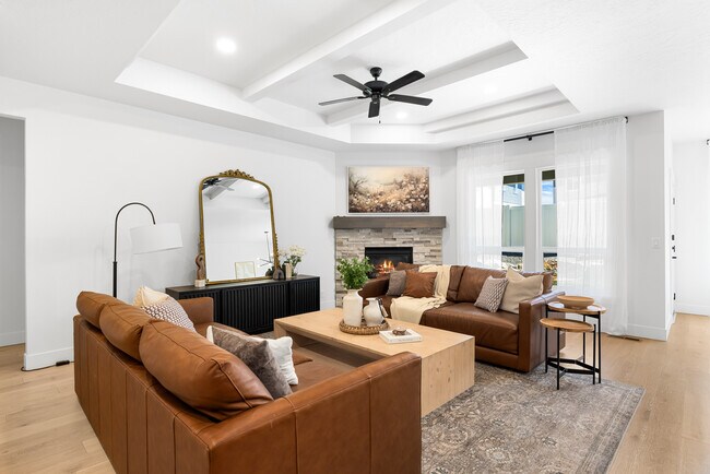 Building Photo - Helenium