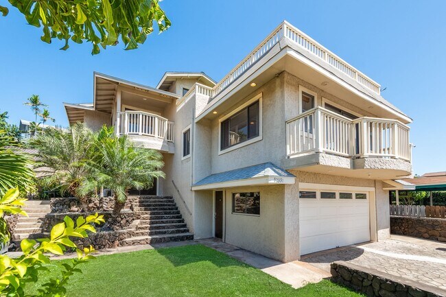 Building Photo - Large Island Getaway in Sunny Kapolei
