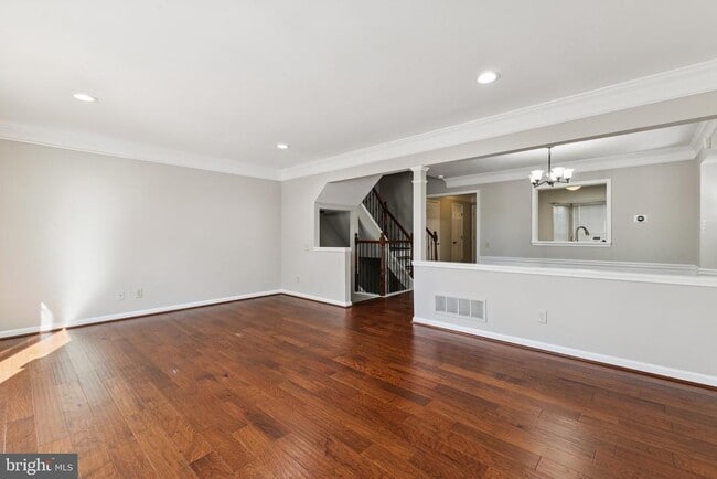 Building Photo - 16864 Miranda Ln