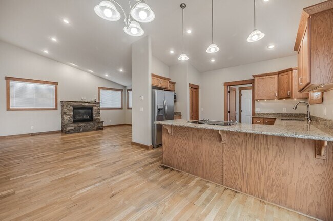 Building Photo - 100 Rebeccas Way