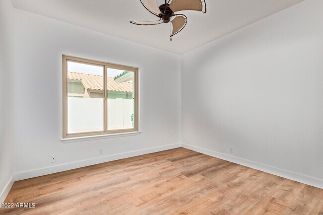 Building Photo - 16414 N 48th Way