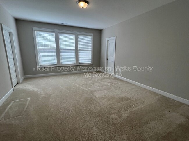 Building Photo - 1351 Gilwood Dr