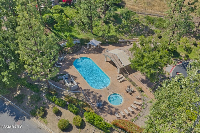 Building Photo - 1044 Cherry Creek Cir