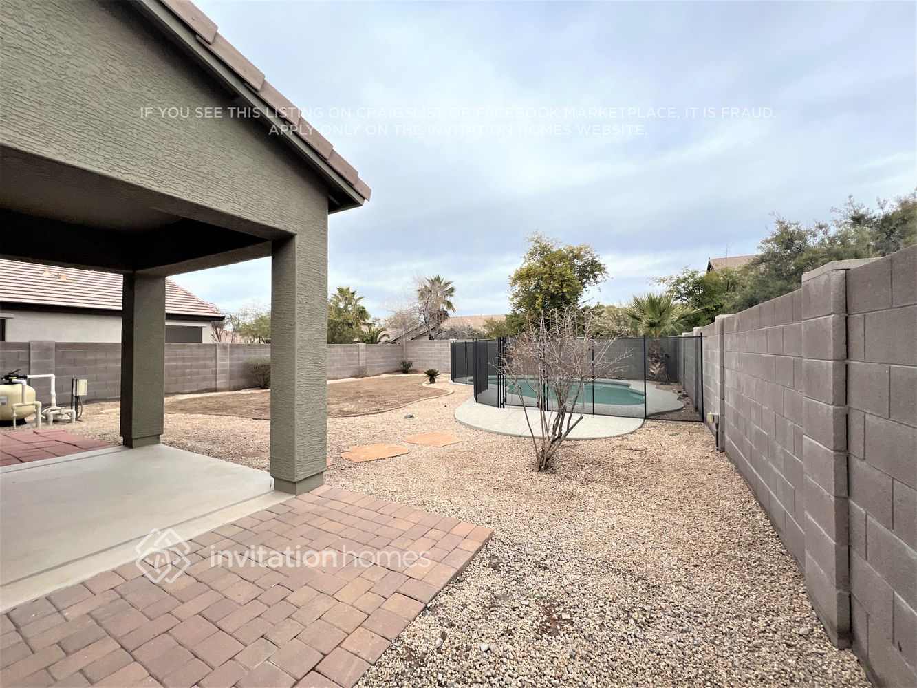 Building Photo - 35920 W Velazquez Dr