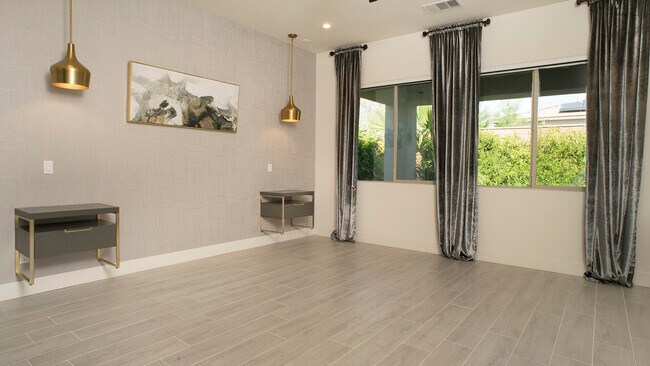 Building Photo - 82830 Logan Creek Dr