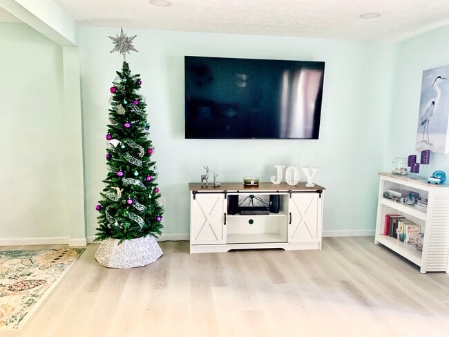 Building Photo - 4225 38th Ave S