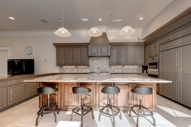 Building Photo - 12445 Memorial Dr