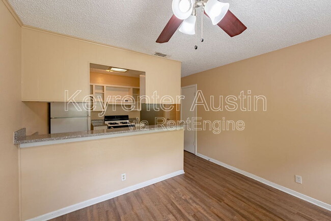 Building Photo - 6513 Woodrow Ave