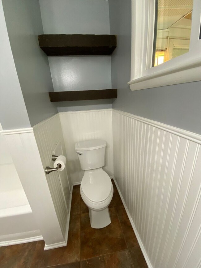 Building Photo - 2663 E Stanford St