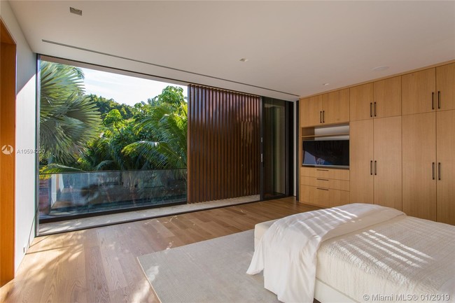 Building Photo - 428 S Hibiscus Dr