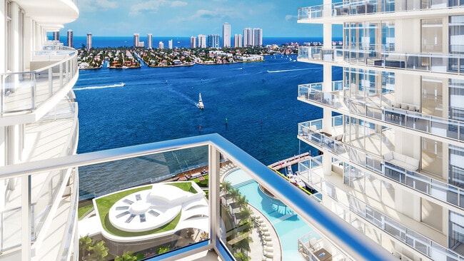 Building Photo - 220 Lake Shore Dr