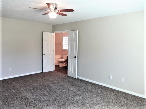 Building Photo - 1067 Briar Rose Ln