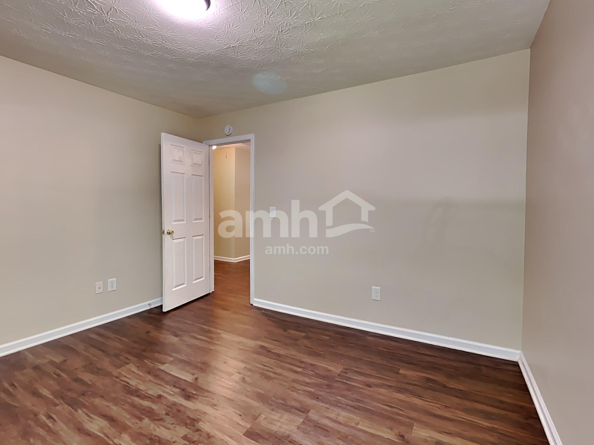 Building Photo - 311 Barberry Pl
