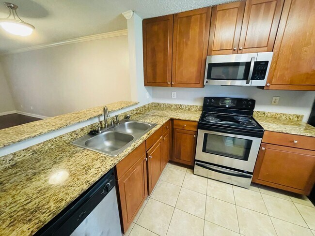 Building Photo - 2BR/2BA FOR RENT