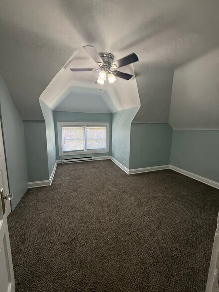 Building Photo - 1349 Lincoln Avenue