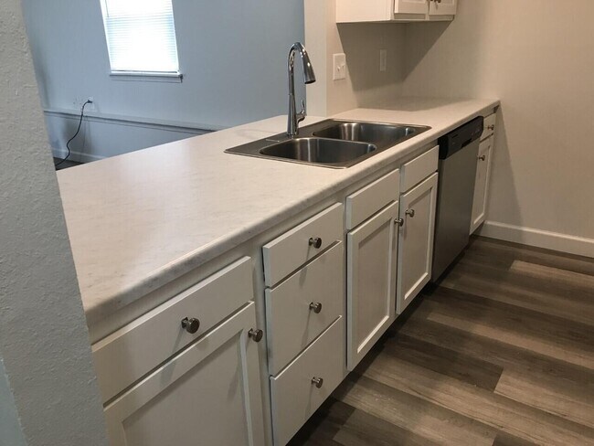 Building Photo - 7 Diego Ct