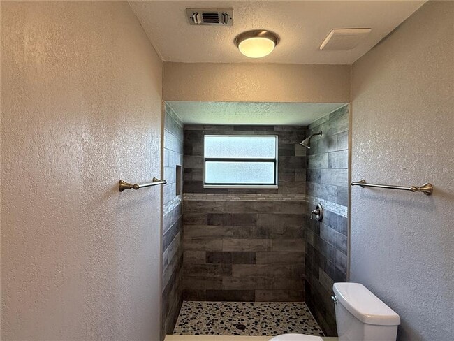 Building Photo - 3239 Cottonwood Ct