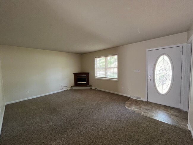 Building Photo - Ranch House in Bedford County-Hawkins Mill...