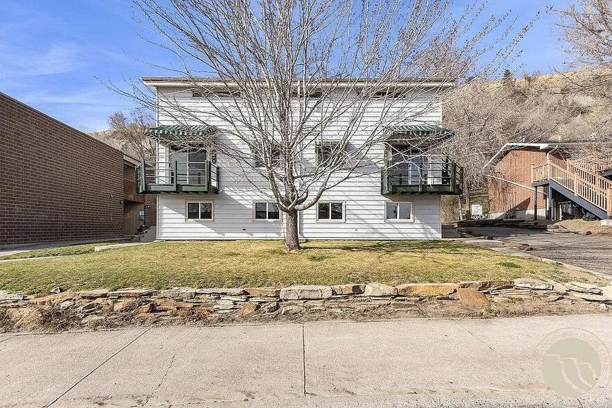 Building Photo - 1925 Burnstead Dr