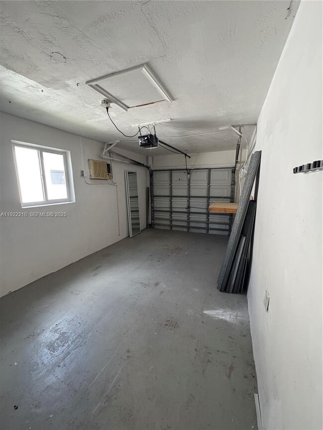 Building Photo - 6868 NW 28th St