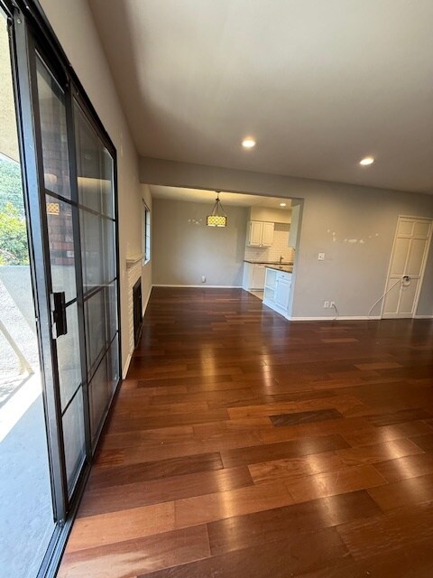 Dining area off kitchen viewed from living room - 10481 Riverside Dr