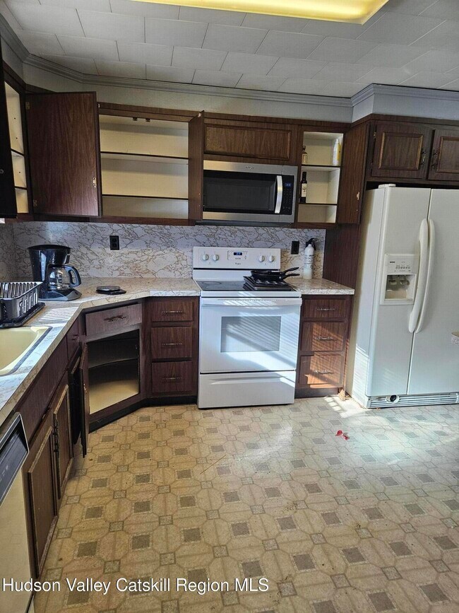 Building Photo - 798 Lattintown Rd