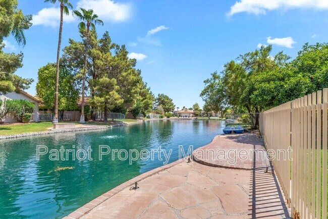 Building Photo - 1575 S Pennington Dr