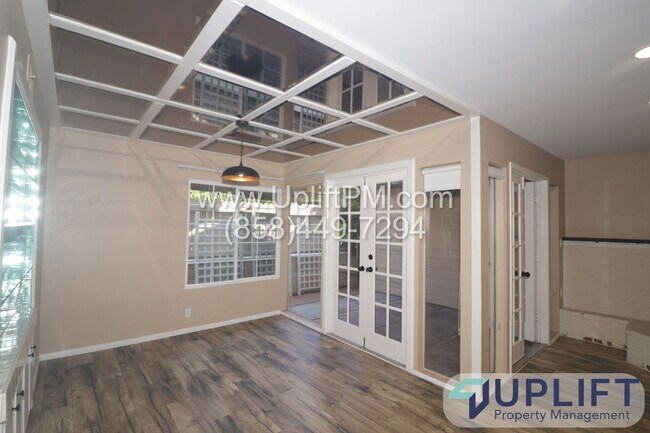 Building Photo - 5883 Mt Alifan Dr