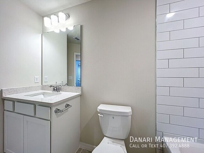 Building Photo - 431 Meadowland Pt