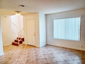 Building Photo - 127 Tiger Ln