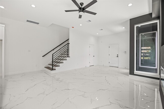 Building Photo - 5110 Westover St