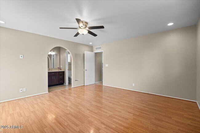 Building Photo - 1235 W 12th Pl