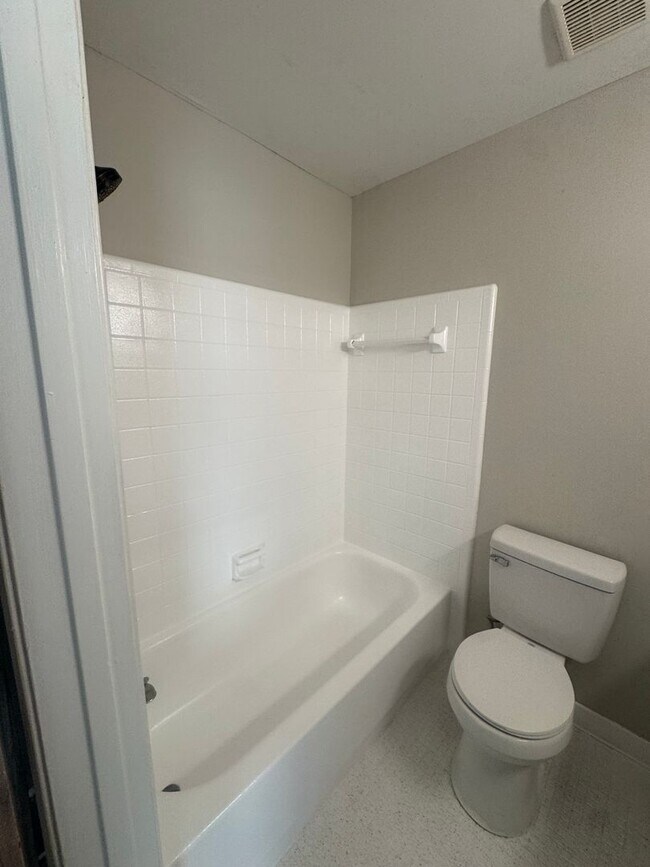 Building Photo - Perfection!!