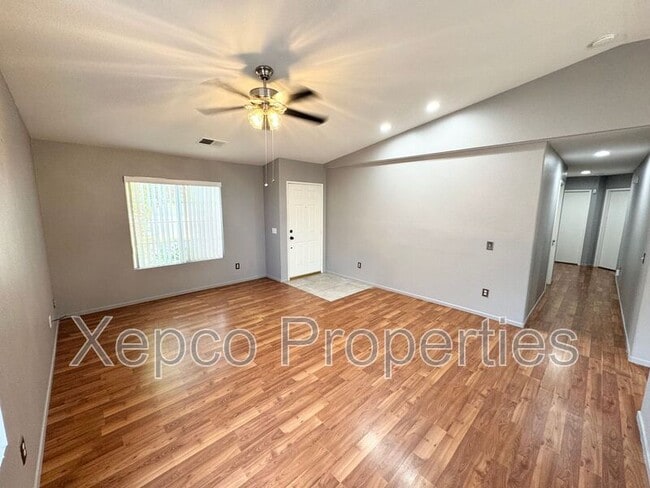 Building Photo - 82143 Pinyon Ave