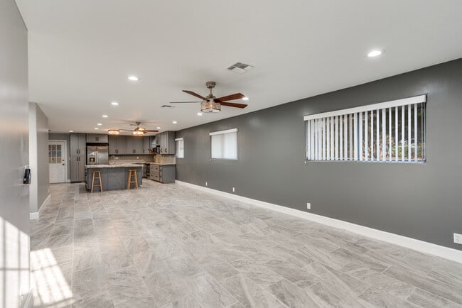 Building Photo - 406 Sea Willow Dr