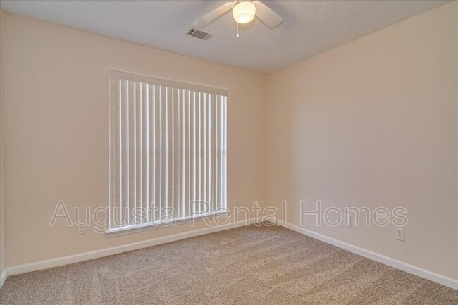 Building Photo - 1904 Long Creek Falls