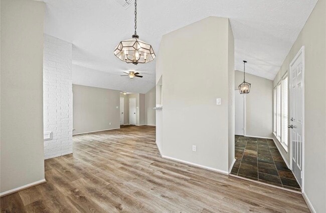 Building Photo - 15711 Roxton Ridge Dr