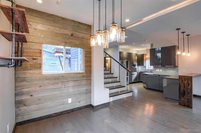 Building Photo - 2798 S Lincoln St