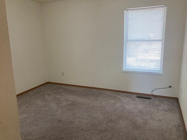 Building Photo - 179 Hermosa Cir