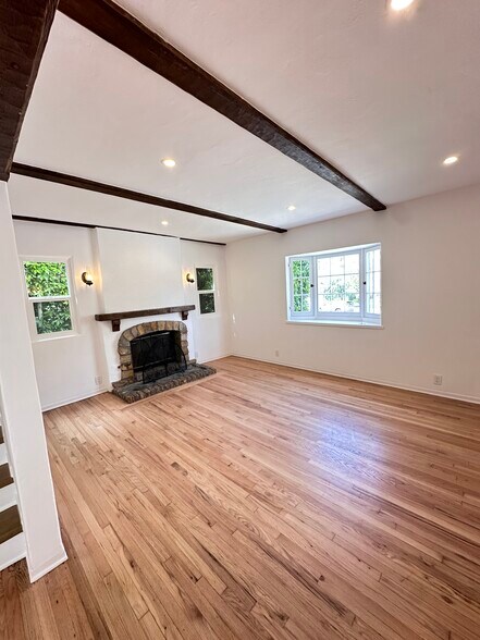 Building Photo - 2108 S Beverly Glen Blvd