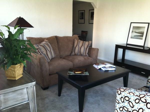 Interior Photo - Pinetree Gardens