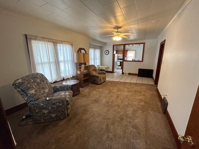 Building Photo - 2505 Ave F