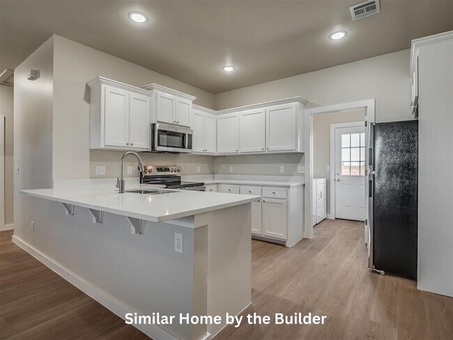 Building Photo - 106 Sterling Dr