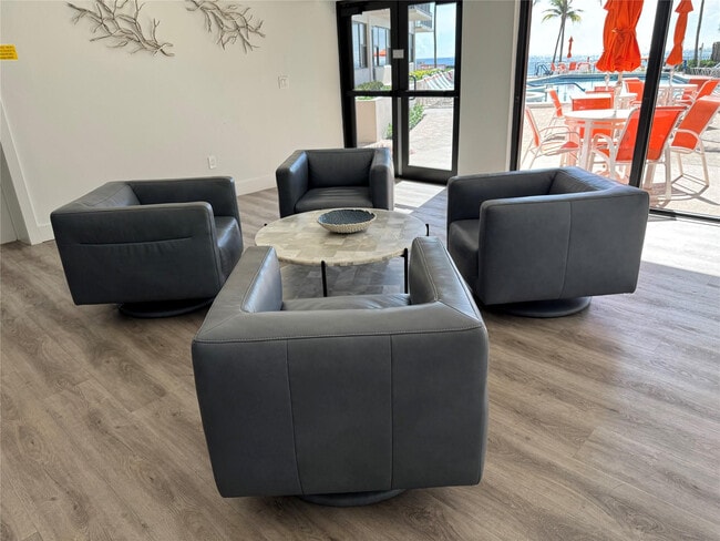 Building Photo - 3800 Galt Ocean Dr