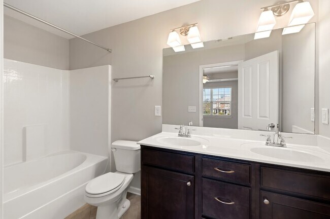 Building Photo - 105 Dursley Ln