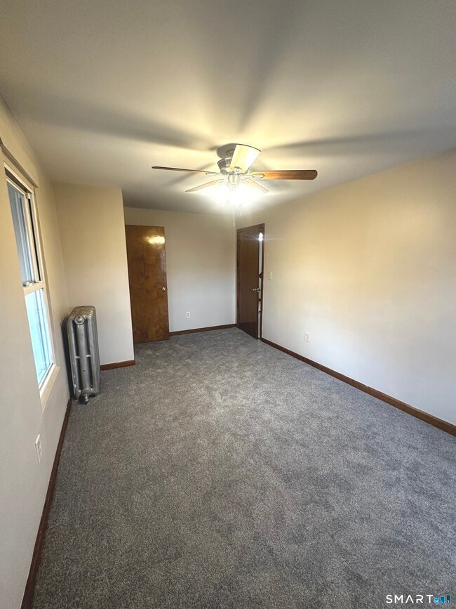 Building Photo - 6 Erin St