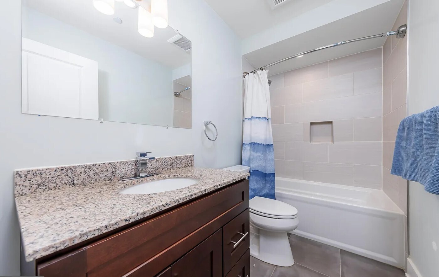 Bathroom 1- Second Floor - 938 N Marshall St