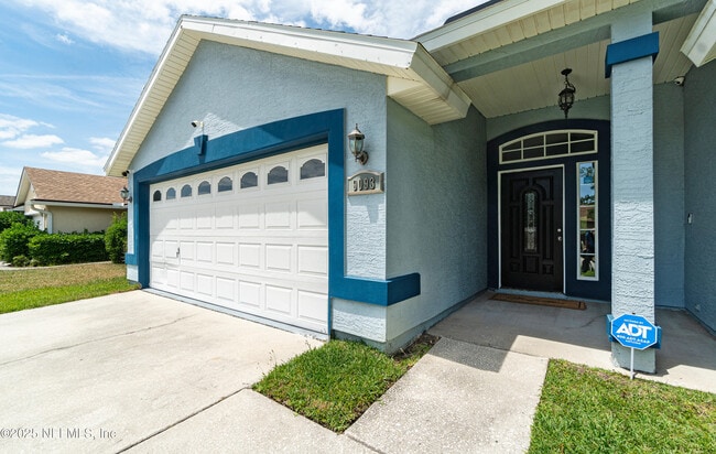 Building Photo - 9093 Fallsmill Dr